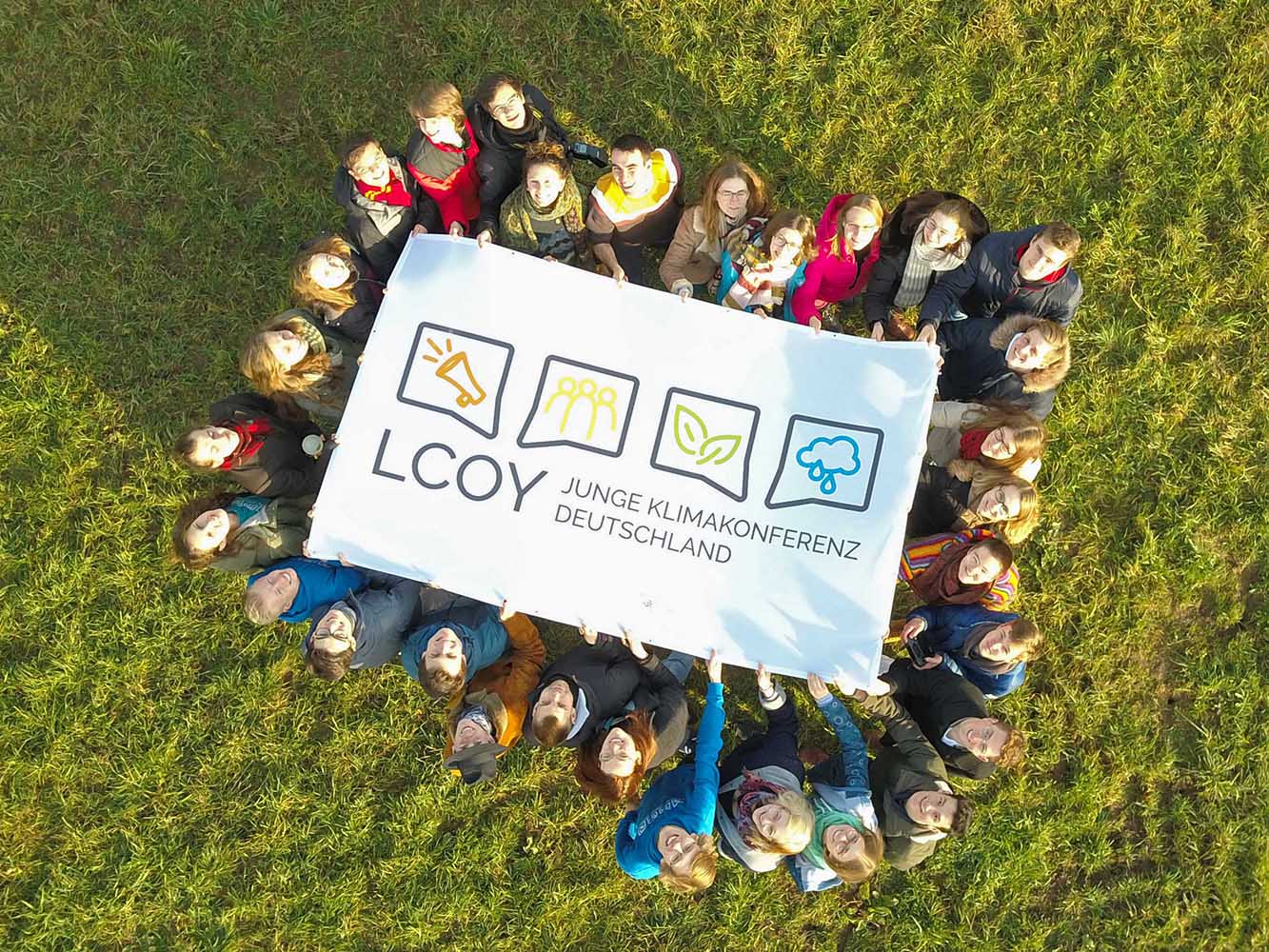 Locy-Logo + Team